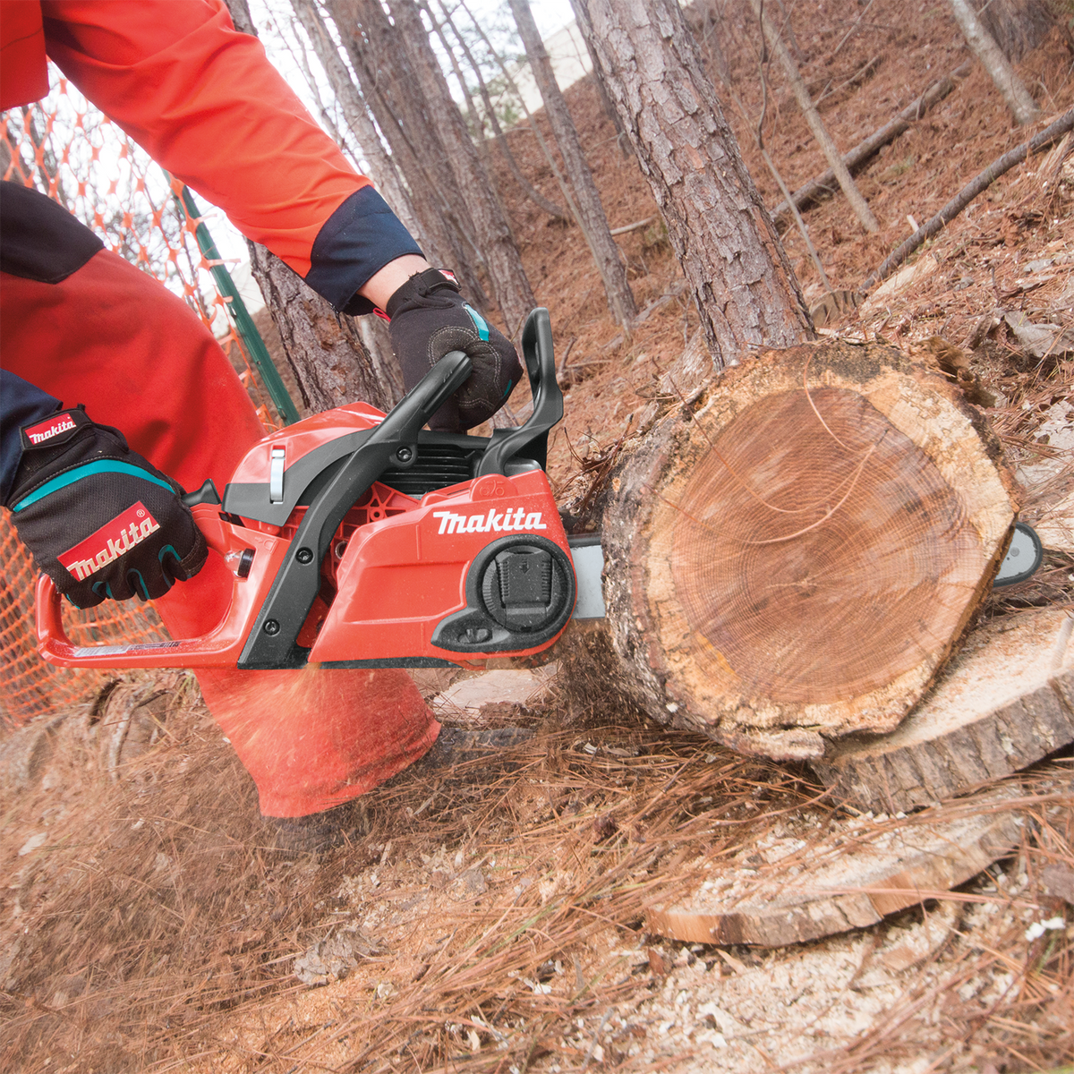 Makita EA3601FRDB Chain Saw, 16", 35 CC Engine