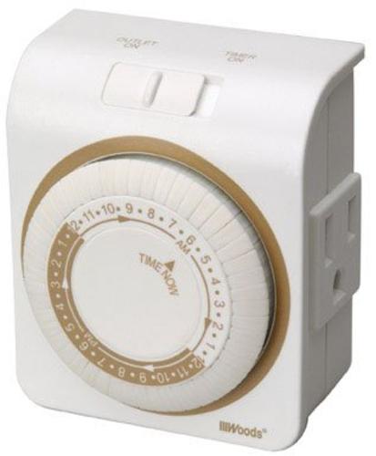 Coleman Cable 50001 Indoor Heavy Duty Mechanical Timer, 15 Amp