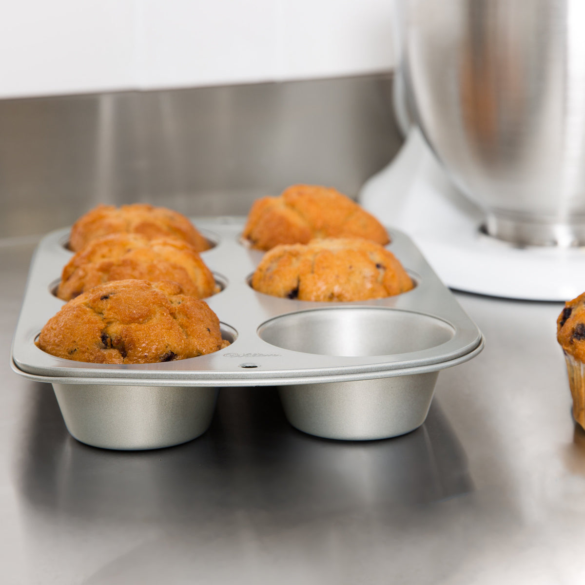 Wilton® 2105-955 Recipe Right® Non-Stick Jumbo Muffin Pan, 6-Cup