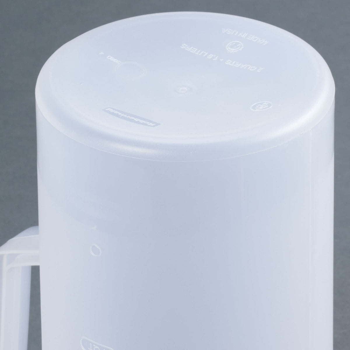 Rubbermaid 3064-09-WHT Plastic Mixing Pitcher, White, 2 Qt
