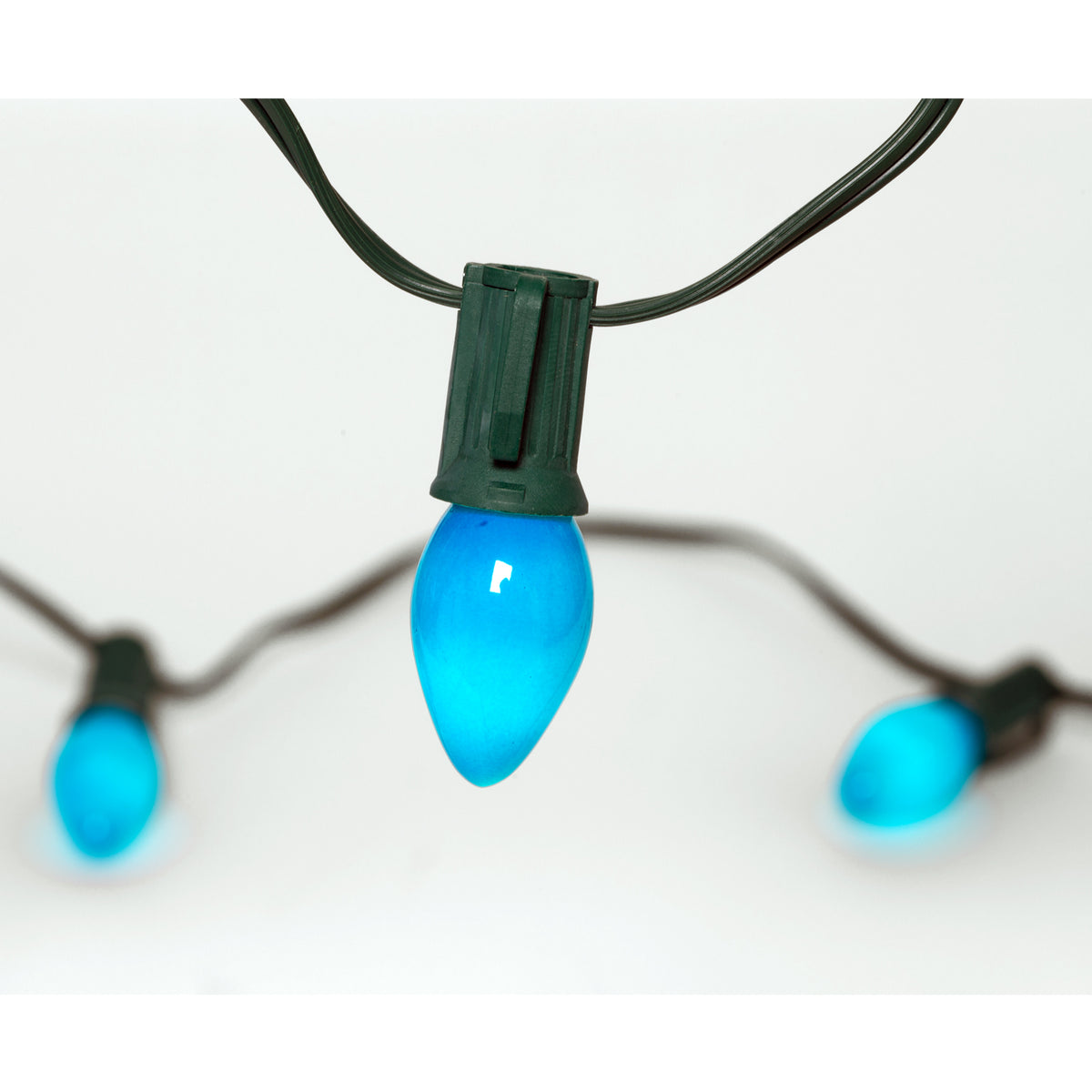 Holiday Wonderland 2524B-88 Christmas C7 Ceramic 25-Light Set, 25 feet, Blue