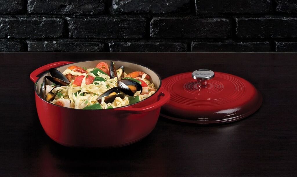 Lodge EC6D43 Enameled Cast Iron Dutch Oven with Cover, Red, 6 Qt