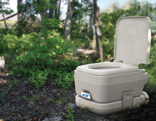 Camco 41531 Portable Toilet, 2.6 Gallon