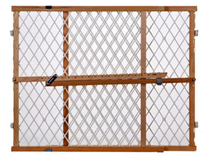 North States 4604 Hardwood Frame Diamond Mesh Panel Safety Gate, 26.5"-42" x 23"