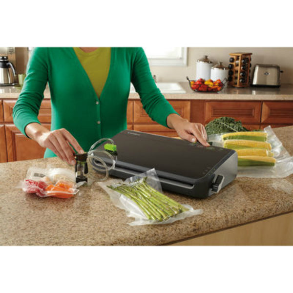 FoodSaver® FM2100-000 Vacuum Sealing Food Preservation System