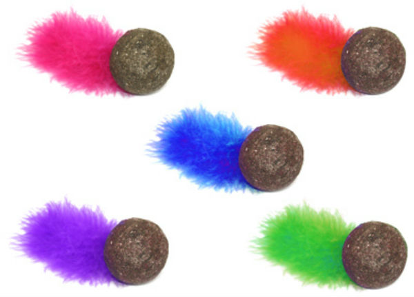 Multipet™ 20439 Compressed Catnip Ball with Assorted Feather, 1-Pack