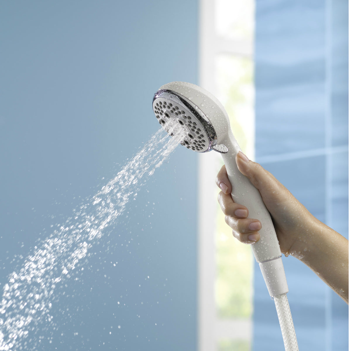 Peerless 76406WH Massaging Hand Shower, White Finish, 4-Spray Settings 2.5 GPM