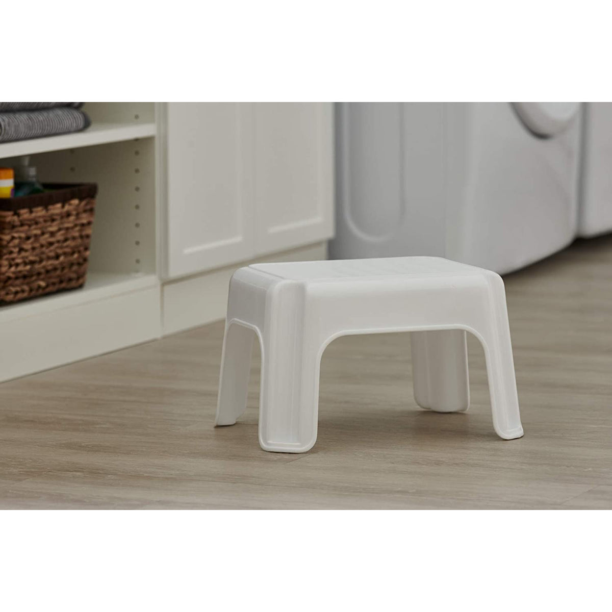 Rubbermaid FG420087WHT Utility Step Stool, White