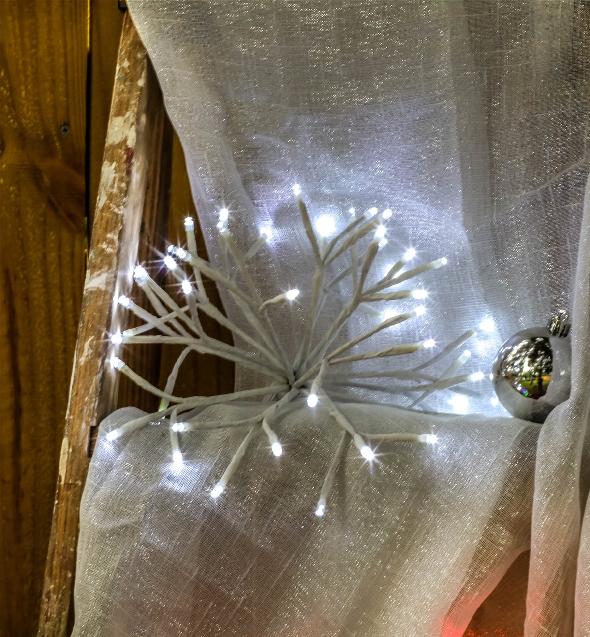 HBL LED3D10STLCLPWT Twinkle LED 3D Starlight Cluster w/ 48 Pure White Lights, 10"