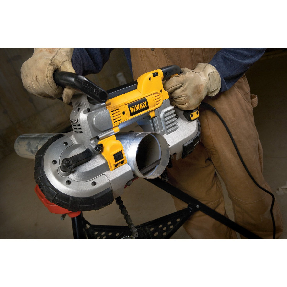 DeWalt DWM120 Deep Cut Band Saw, 10 Amps