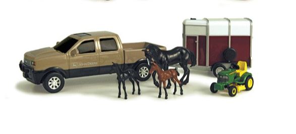 John Deere 37656A Pickup Hauling Set With Animals, Assortment Of 4