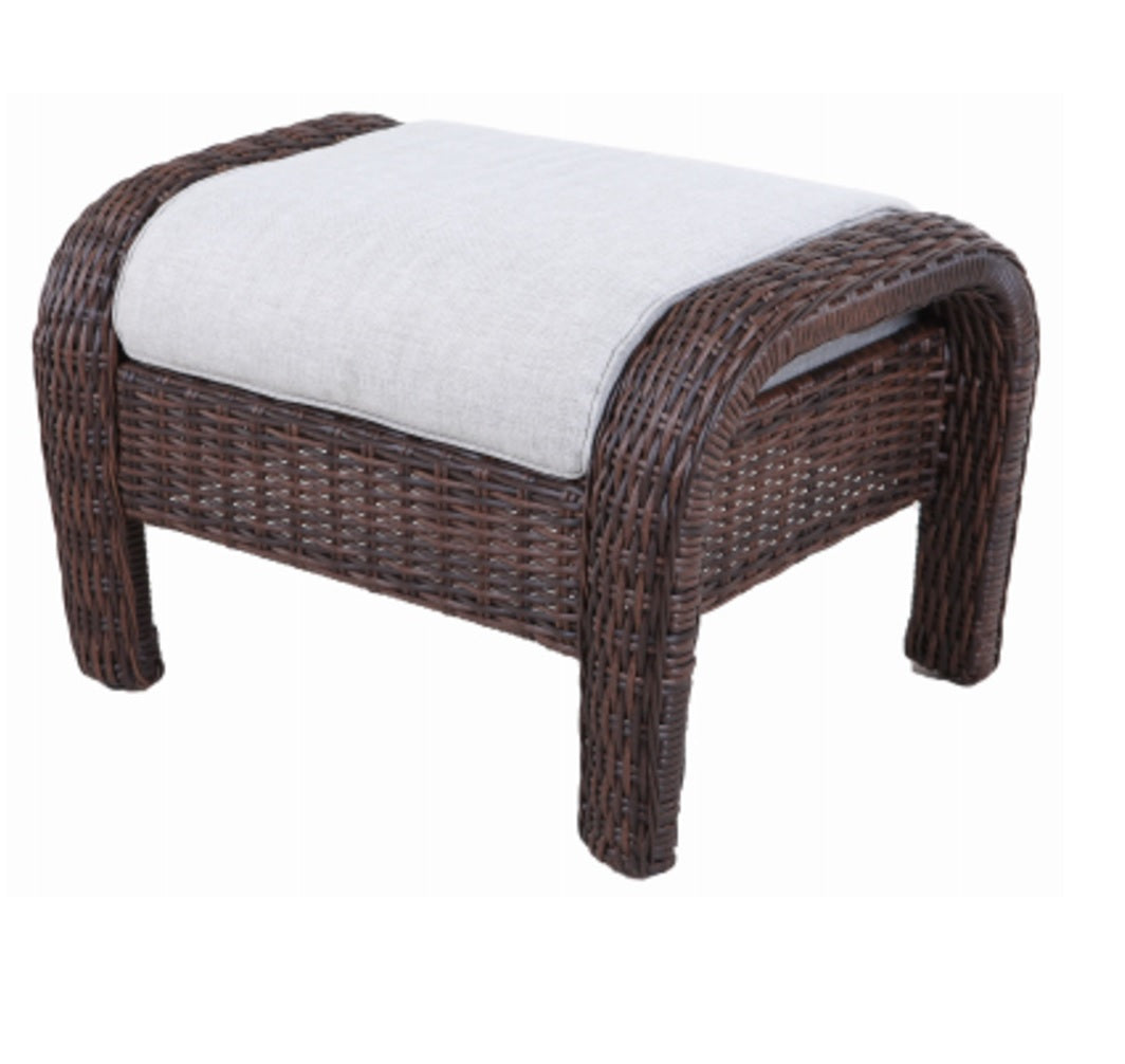 Four Seasons Courtyard 725.0470.000 Montego Bay Ottomans