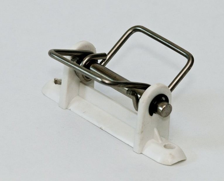 Zareba PAWPC-Z Wood Post Poly Tape Corner Insulator, White