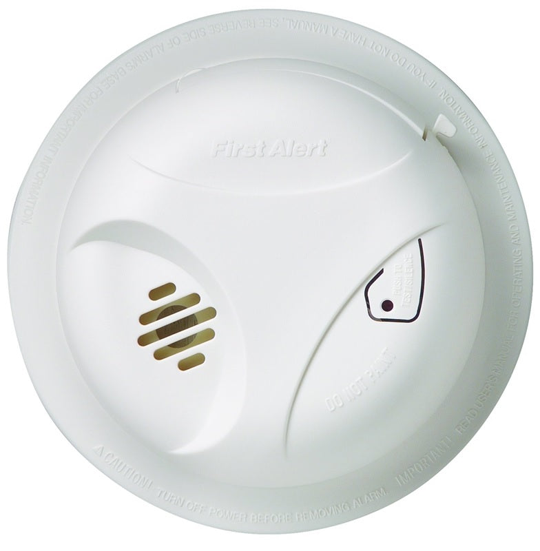 First Alert 1039815 Wireless Battery Operated Smoke Alarm, 9 Volts
