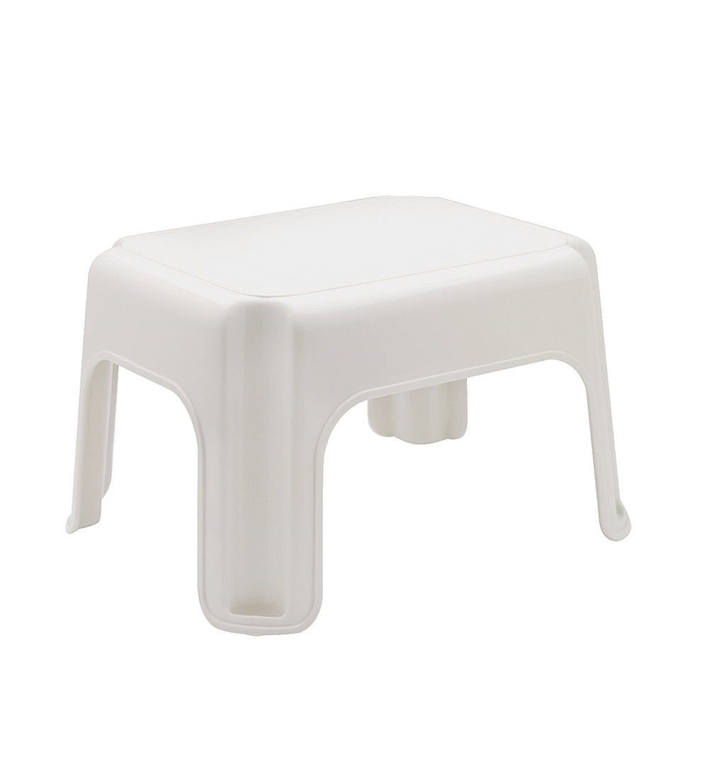 Rubbermaid FG420087BISQUE Roughneck Step Stool, Bisque
